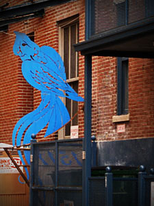 Blue Parrot - Steel sculpture in St. Louis